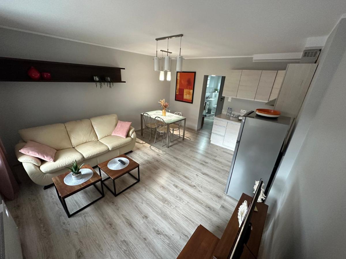 Apartament Przy Cieplickich Tezniach Jelenia Góra Εξωτερικό φωτογραφία