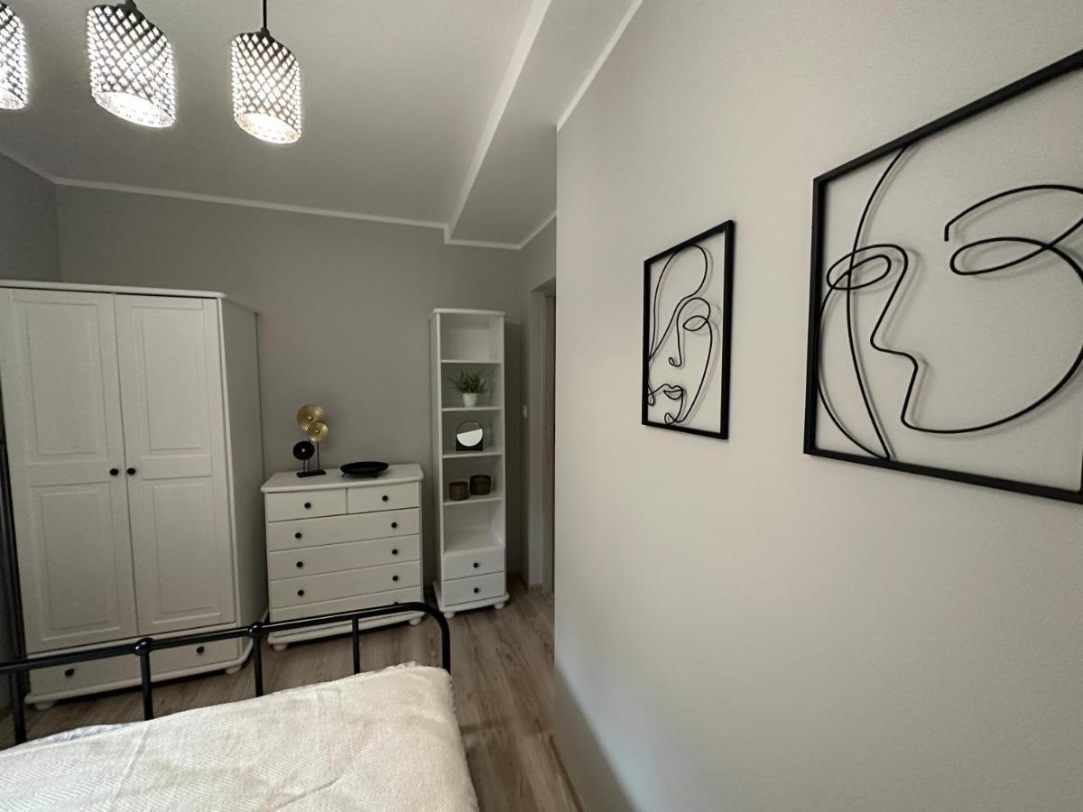 Apartament Przy Cieplickich Tezniach Jelenia Góra Εξωτερικό φωτογραφία