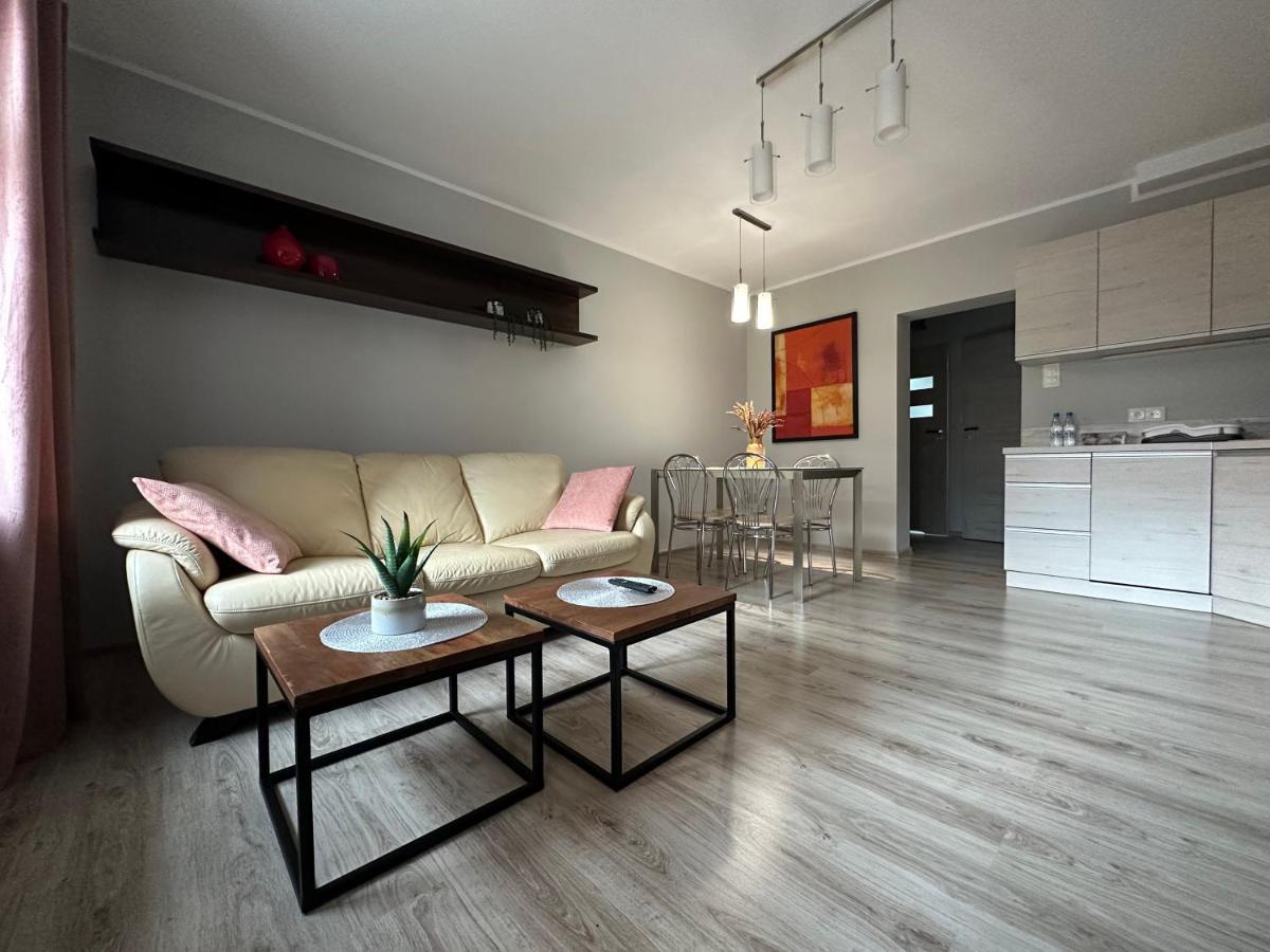 Apartament Przy Cieplickich Tezniach Jelenia Góra Εξωτερικό φωτογραφία