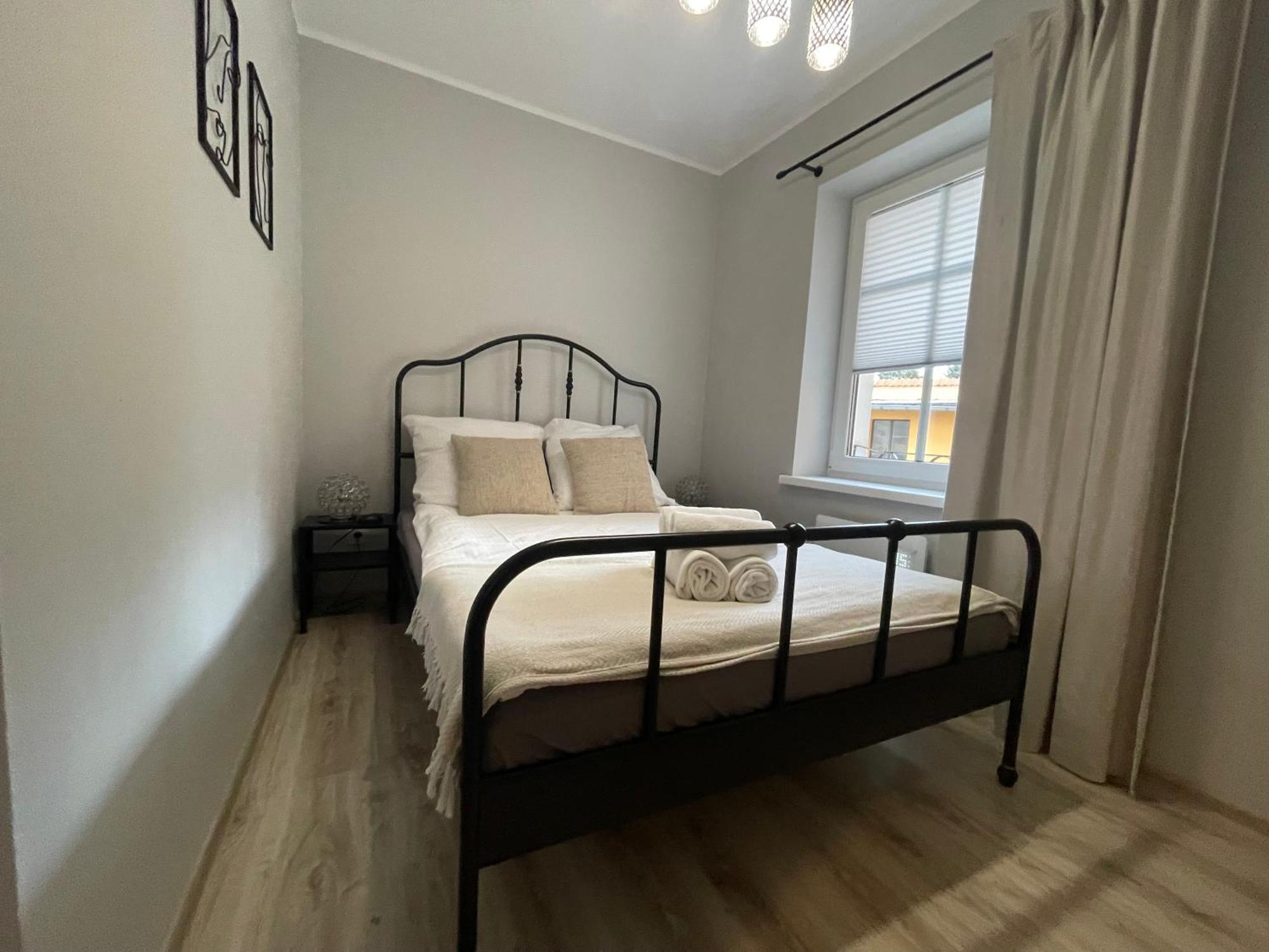 Apartament Przy Cieplickich Tezniach Jelenia Góra Εξωτερικό φωτογραφία