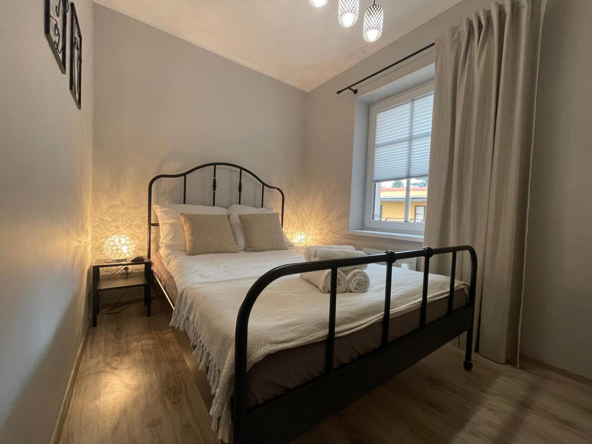 Apartament Przy Cieplickich Tezniach Jelenia Góra Εξωτερικό φωτογραφία