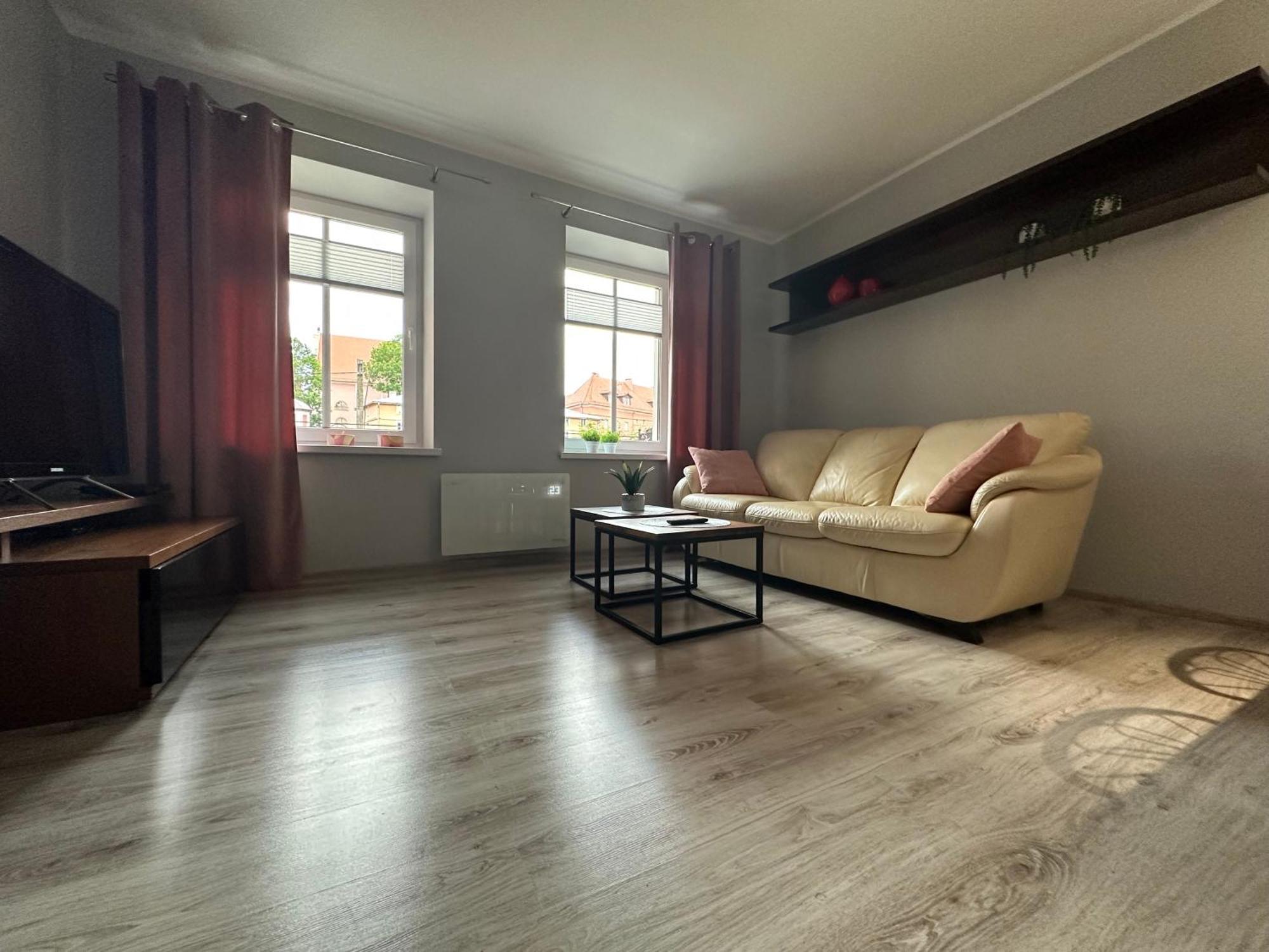 Apartament Przy Cieplickich Tezniach Jelenia Góra Εξωτερικό φωτογραφία